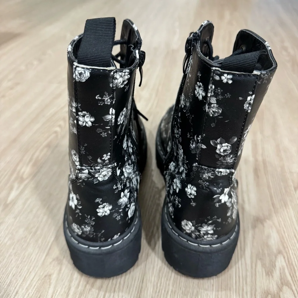 Jellypop chunky sole Floral Combat Boots_4